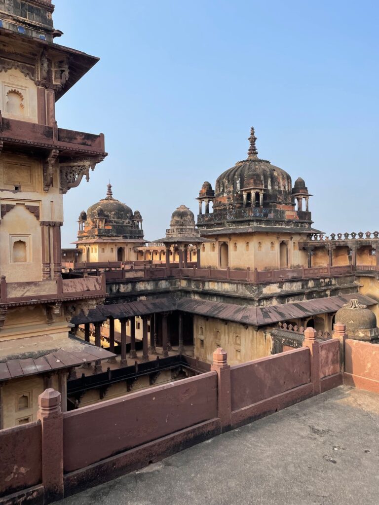 Satkhanda Palace