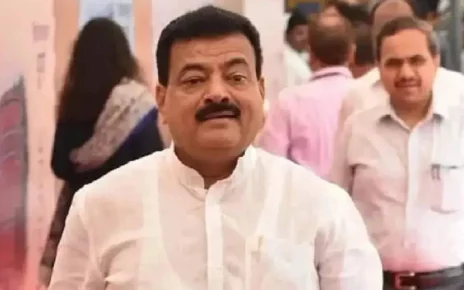Bhaskar Jadhav and supriya sule